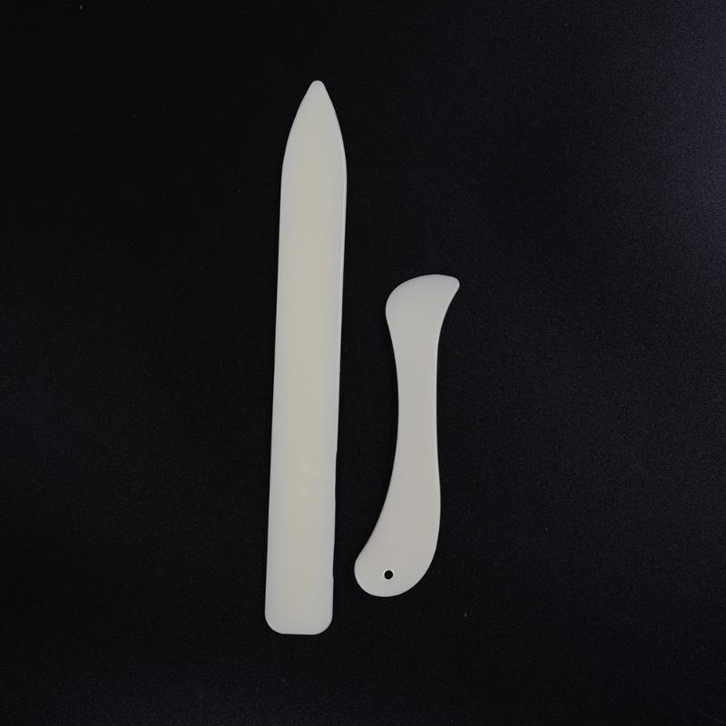 قطعتان من أدوات العمل بالجلد،  - مراجعة Leather Work Folder وسعره